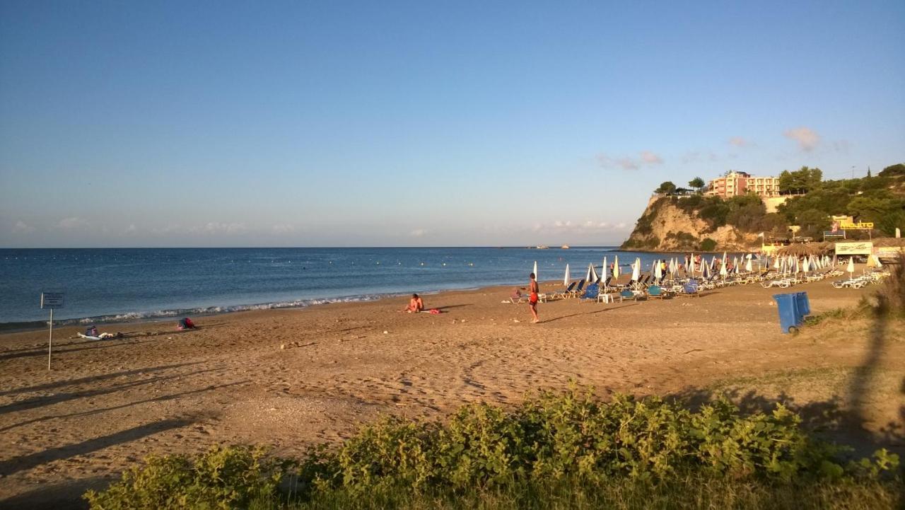 Casa Dyonisia Tsilivi Aparthotel Plános Buitenkant foto